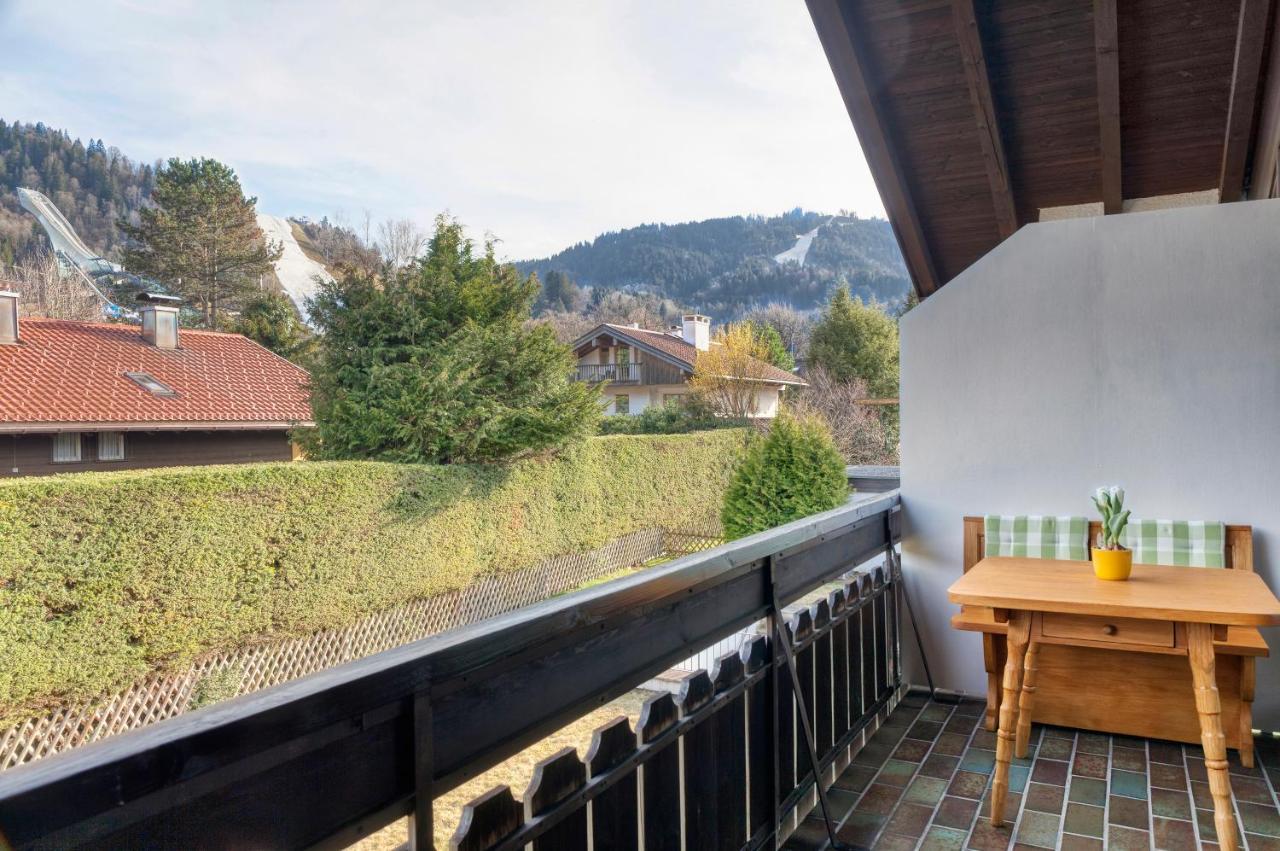 Ruhige Ferienwohnungen In Partenkirchen 1 ガルミッシュ・パルテンキルヒェン エクステリア 写真